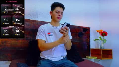 Snapshot of jhosuavega chatting on September 12, 2:00 am jhosuavega online show from September 12, 2:00 am