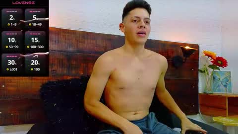 Snapshot of jhosuavega chatting on September 18, 2:35 am jhosuavega online show from September 18, 2:35 am