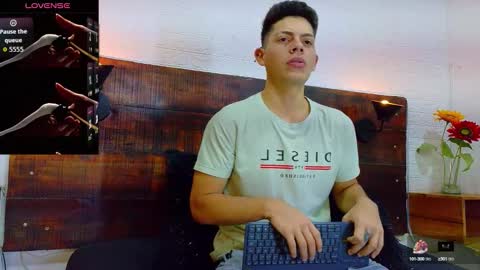 Snapshot of jhosuavega chatting on September 23, 2:03 am jhosuavega online show from September 23, 2:03 am