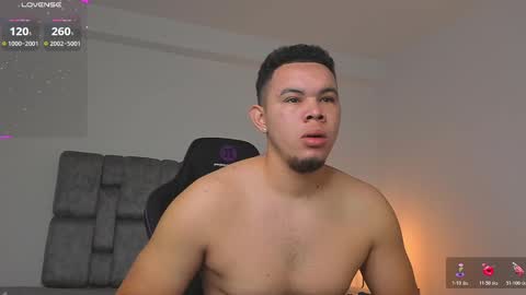 Jhonatan80  online show from November 18, 7:02 am