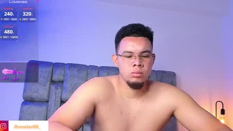 Jhonatan80  online show from May 20, 7:03 am