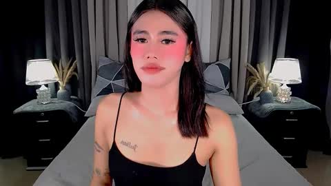 Snapshot of jhuliana_and_charles_room chatting on September 25, 3:43 am jhuliana_and_charles_room online show from September 25, 3:43 am