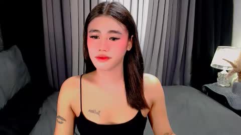 Snapshot of jhuliana_and_charles_room chatting on November 18, 5:01 am jhuliana_and_charles_room online show from November 18, 5:01 am