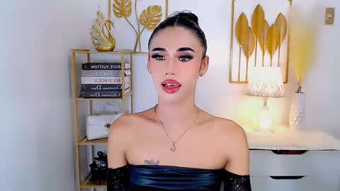 julie online show from December 8, 5:29 am