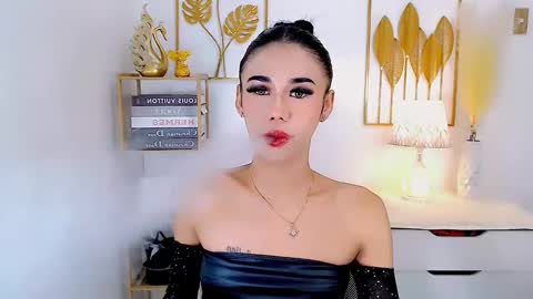 julie online show from December 10, 5:07 am