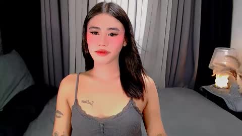 Snapshot of jhulianagrey chatting on November 8, 2:23 am julie online show from November 8, 2:23 am