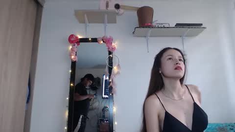 Emma online show from March 16, 8:46 pm