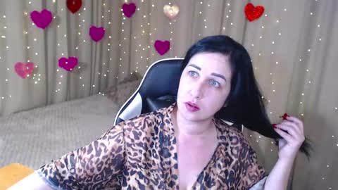 Jill online show from May 4, 2:40 am