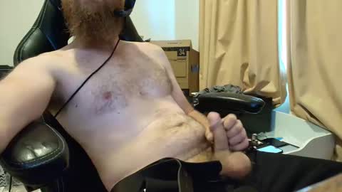 Snapshot of jim74122 chatting on February 10, 2:08 am jim74122 online show from February 10, 2:08 am