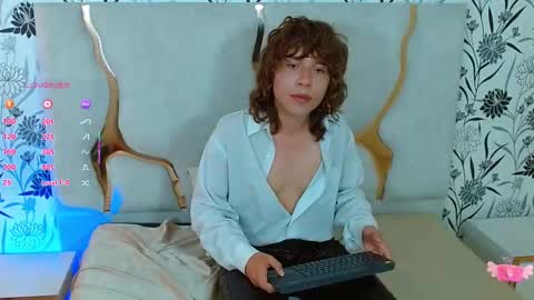 Snapshot of jim_tay chatting on September 18, 8:33 pm Hi Im Jim online show from September 18, 8:33 pm