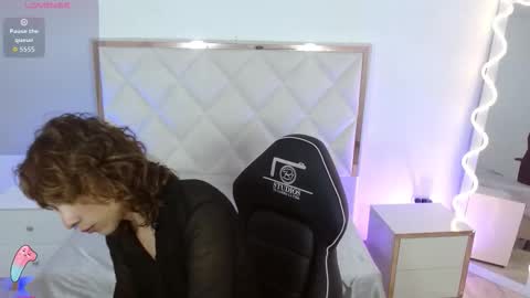 Hi Im Jim online show from September 21, 11:56 am