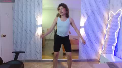 Hi Im Jim online show from October 7, 7:44 pm