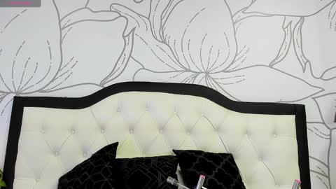 Snapshot of jim_twink chatting on November 1, 7:49 pm Jim  online show from November 1, 7:49 pm