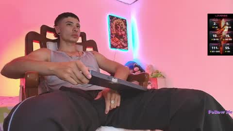 Snapshot of jimm66_ chatting on April 10, 11:42 pm Jimm Independent Model online show from April 10, 11:42 pm