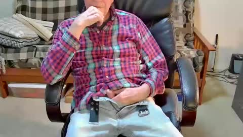 Snapshot of jimmy_d47 chatting on December 6, 10:41 pm jimmy_d47 online show from December 6, 10:41 pm