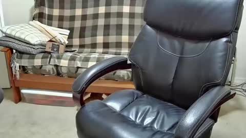 Snapshot of jimmy_d47 chatting on December 10, 10:26 pm jimmy_d47 online show from December 10, 10:26 pm