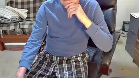 Snapshot of jimmy_d47 chatting on December 25, 2:34 pm jimmy_d47 online show from December 25, 2:34 pm