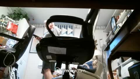 jimwellhung online show from December 24, 1:50 pm