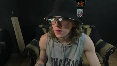 Snapshot of jinnbook chatting on January 7, 9:40 am JinnBook online show from January 7, 9:40 am
