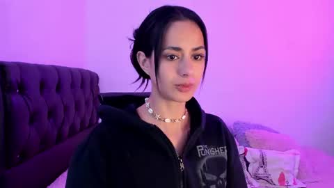 Snapshot of jinx__1 chatting on July 20, 4:05 am Jinx online show from July 20, 4:05 am