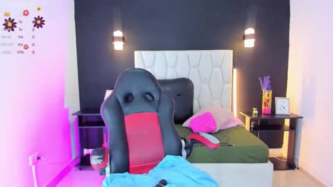 kim online show from March 24, 2:44 pm