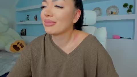 Snapshot of jisselle chatting on October 28, 7:38 pm Juliee online show from October 28, 7:38 pm