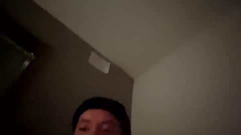 jizzle192 online show from December 5, 7:39 am