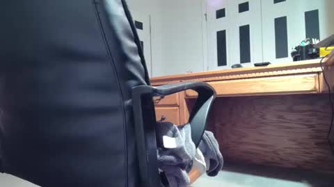 Snapshot of jjbeefy chatting on February 23, 9:33 am jjbeefy online show from February 23, 9:33 am