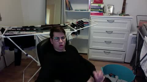 Snapshot of jjd8 chatting on January 10, 7:04 am jjd8 online show from January 10, 7:04 am