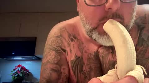 Snapshot of jjj123378907 chatting on December 8, 5:29 am Jeff online show from December 8, 5:29 am