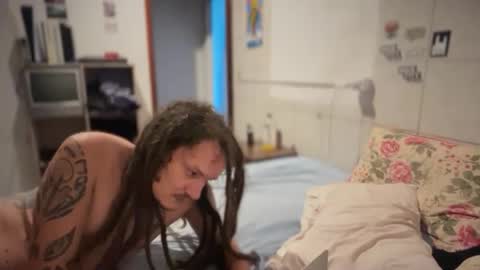 jjjmlz online show from February 13, 8:43 am