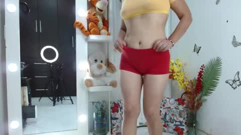 Snapshot of jjquin chatting on June 2, 11:40 pm JJQUIN online show from June 2, 11:40 pm