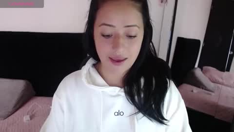 Snapshot of jjulietha95 chatting on October 23, 9:24 pm Julieta online show from October 23, 9:24 pm