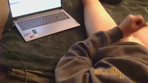 jjunior420 online show from December 5, 1:58 am