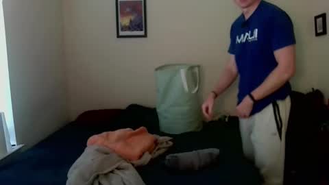 Snapshot of jledger3405 chatting on March 26, 2:55 pm jledger3405 online show from March 26, 2:55 pm