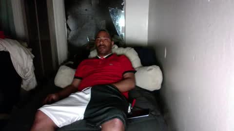 Snapshot of jlive240 chatting on April 6, 7:20 am jlive240 online show from April 6, 7:20 am