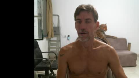 Snapshot of jlmbud chatting on October 18, 9:26 pm jlmbud online show from October 18, 9:26 pm