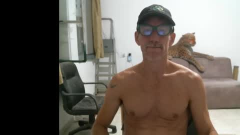 Snapshot of jlmbud chatting on November 22, 7:13 pm jlmbud online show from November 22, 7:13 pm