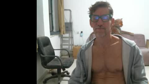 Snapshot of jlmbud chatting on November 28, 7:38 pm jlmbud online show from November 28, 7:38 pm