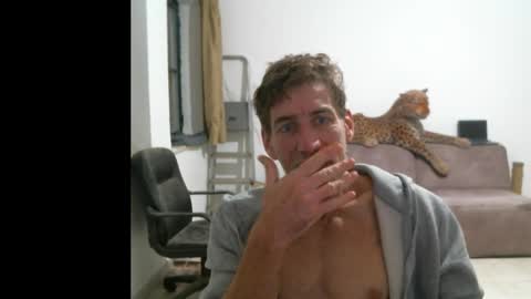 Snapshot of jlmbud chatting on December 14, 12:16 am jlmbud online show from December 14, 12:16 am