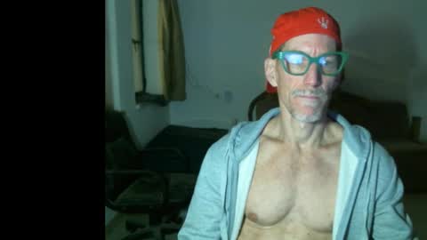 Snapshot of jlmbud chatting on February 19, 3:52 pm jlmbud online show from February 19, 3:52 pm