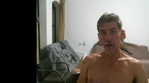 Snapshot of jlmbud chatting on May 17, 10:28 pm jlmbud online show from May 17, 10:28 pm