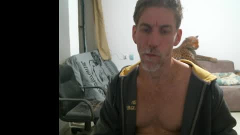 Snapshot of jlmbud chatting on May 24, 10:37 pm jlmbud online show from May 24, 10:37 pm
