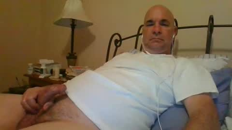 Snapshot of jmichael50 chatting on January 4, 5:37 am jmichael50 online show from January 4, 5:37 am