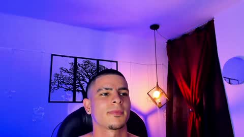 IGJmortton online show from December 3, 7:21 am