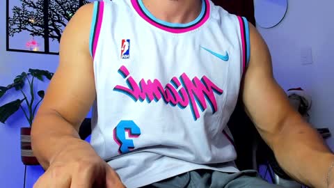 IGJmortton online show from December 11, 10:49 pm