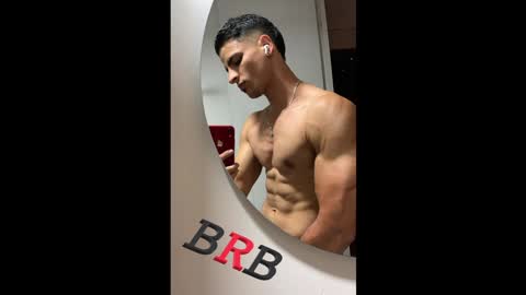 IGJmortton online show from December 13, 12:28 pm