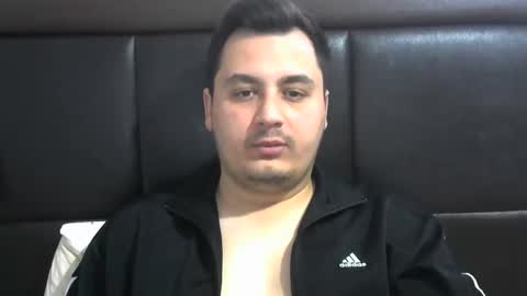 Snapshot of jnsnw chatting on January 1, 1:05 pm jnsnw online show from January 1, 1:05 pm