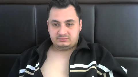 Snapshot of jnsnw chatting on February 28, 9:47 am jnsnw online show from February 28, 9:47 am