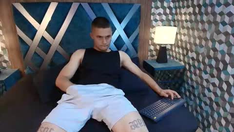 Snapshot of joaho_fernandez chatting on March 27, 10:20 pm Joao online show from March 27, 10:20 pm